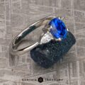 The "Merope" ring in platinum with 1.42-carat Ceylon sapphire