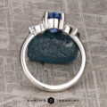 The "Merope" ring in platinum with 1.42-carat Ceylon sapphire