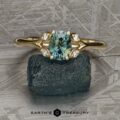 The “Hazel” ring in 14k yellow gold with 0.99-Carat Montana Sapphire