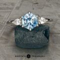 The "Virona" ring in platinum with 1.27-Carat Montana Sapphire