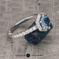 The “Ismene” ring in 14k white gold with 1.29-Carat Montana Sapphire