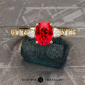 The "Galina" ring in 18k yellow gold with 1.34-carat Spinel