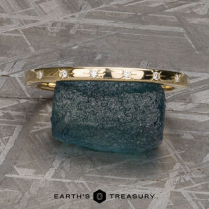 The "Astrea" Band in 14k yellow gold