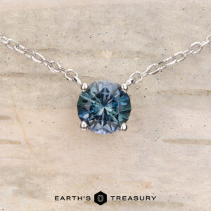 The "Glow" Prong Station Necklace - Teal Blue, 5.0 mm (Heated)