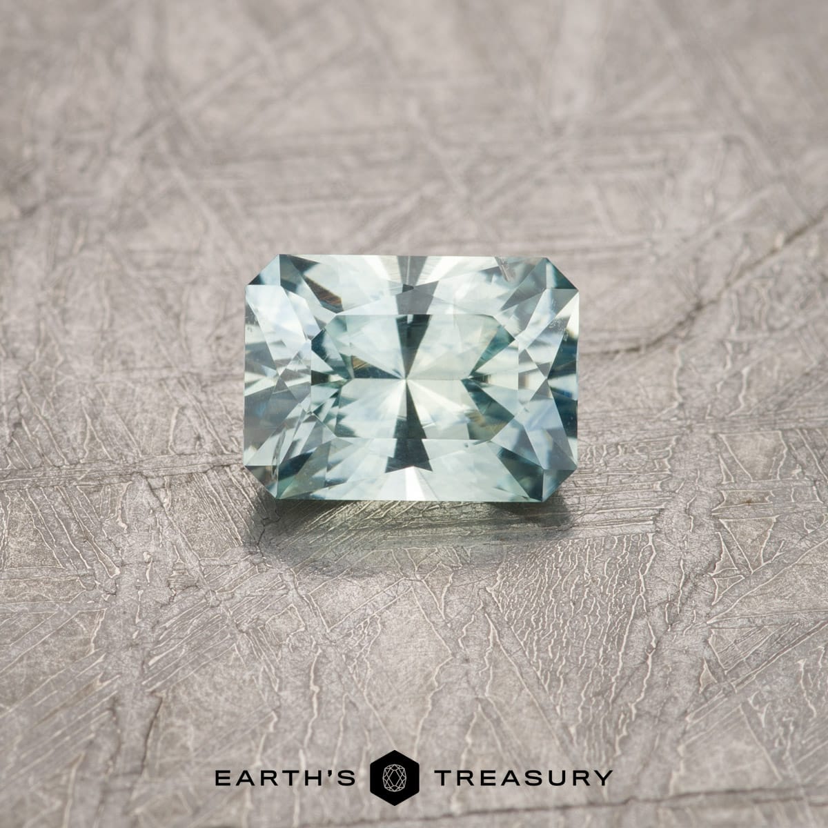 1.47-Carat Aqua Montana Sapphire (Heated) - Earth's Treasury